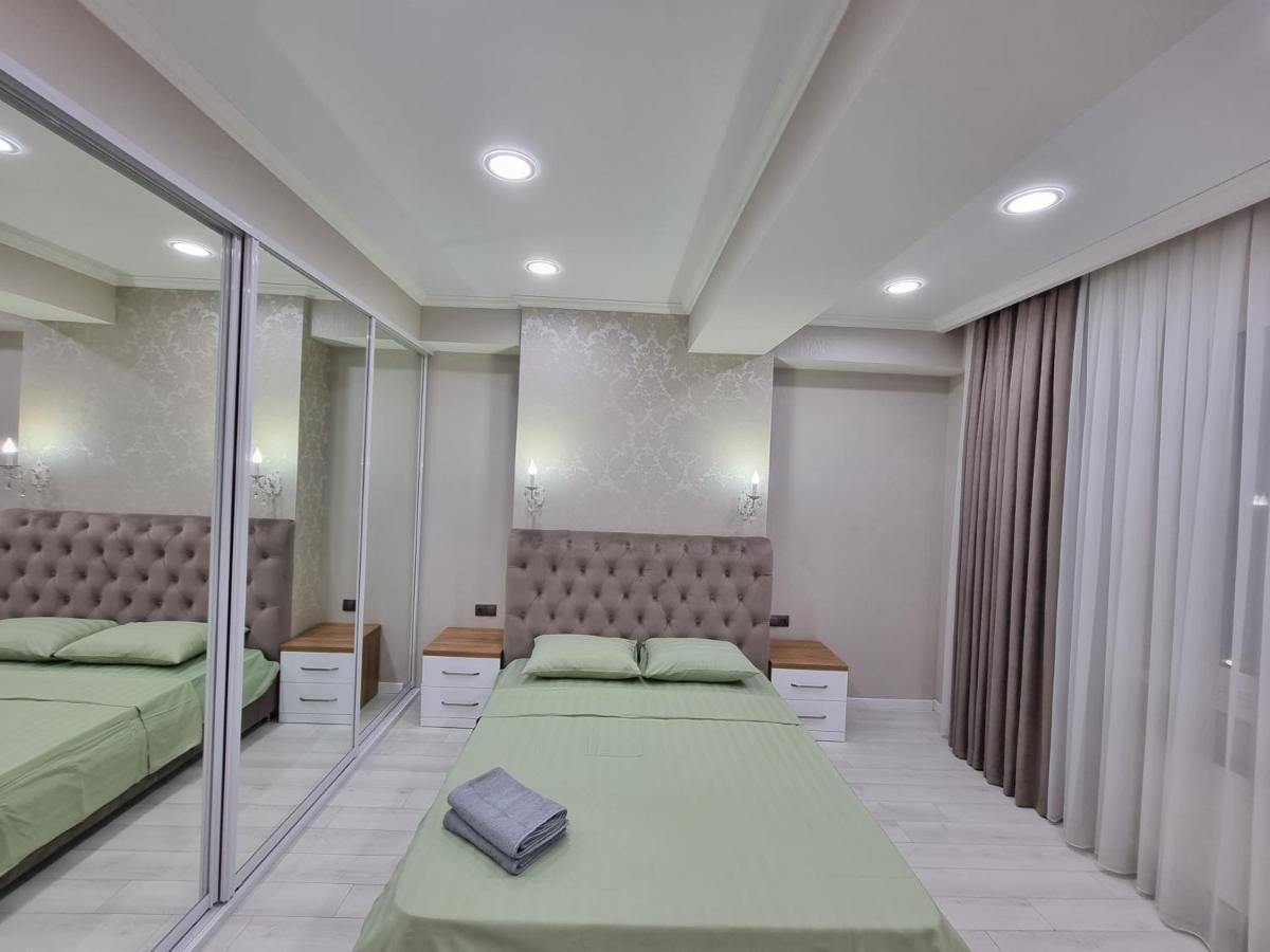 Luxury Best Grand New Apartaments Ultra Central Chisinau Exterior foto