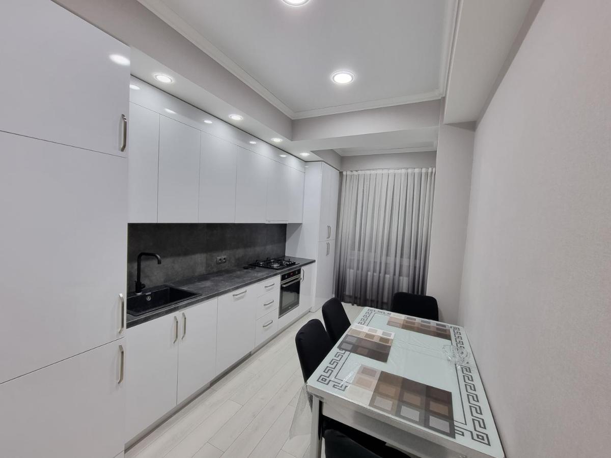 Luxury Best Grand New Apartaments Ultra Central Chisinau Exterior foto